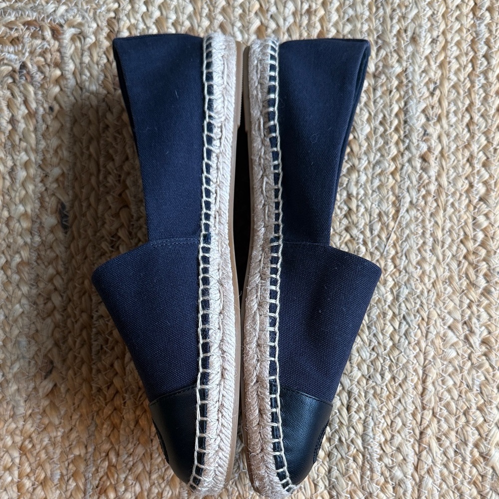 Tory Burch Color Block Canvas Leather Flat Espadrilles in navy and black Size 9 - Picture 4 of 8